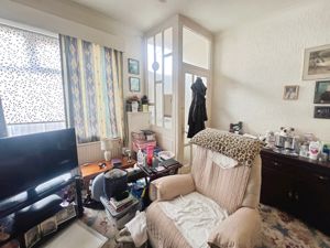 Lounge- click for photo gallery